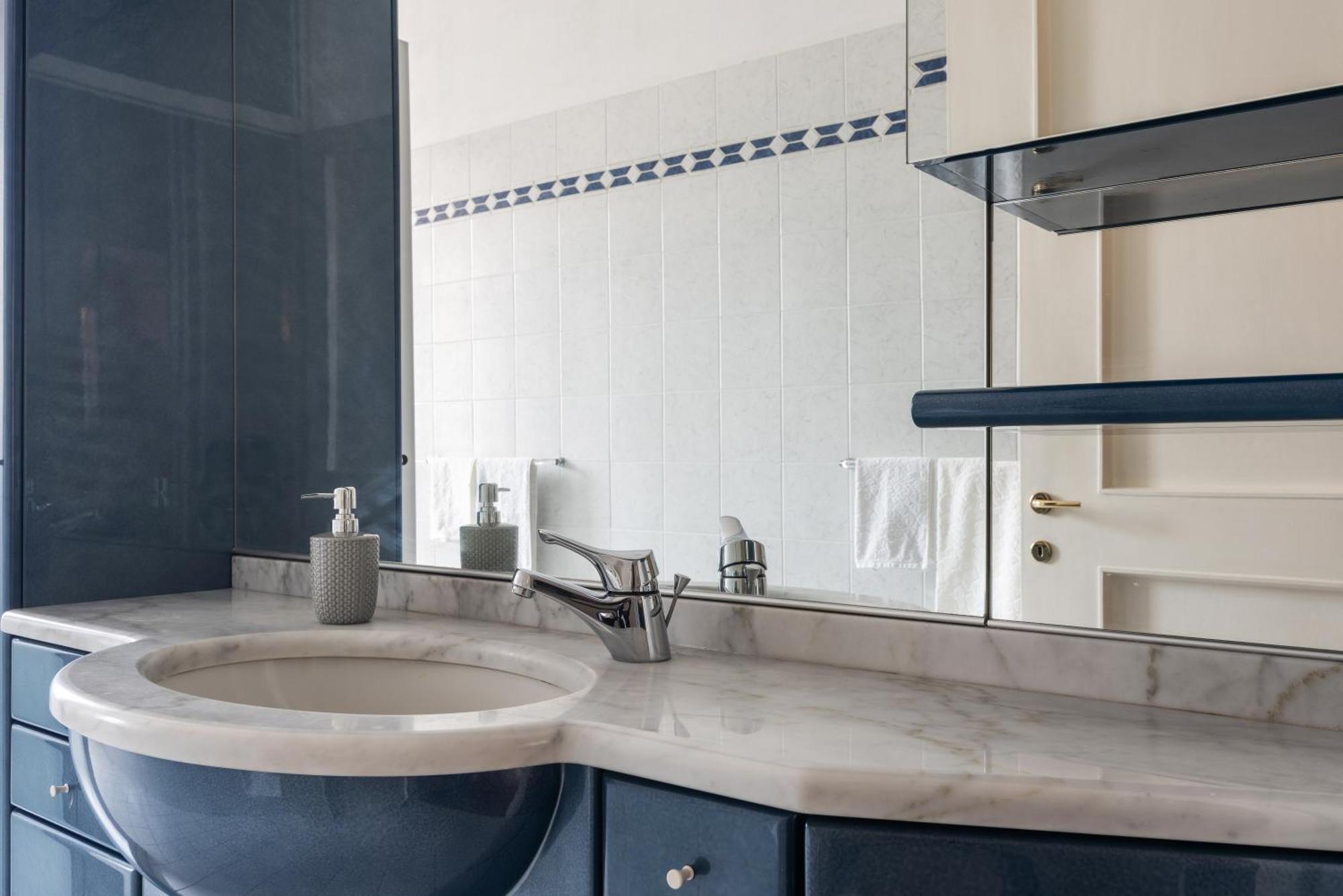 Appartement Il Bilocale Con Terrazzo Dei Marchesi à Milan Extérieur photo